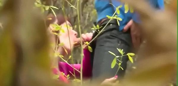  The husband takes off from the bushes as a wife takes off her lover for one time